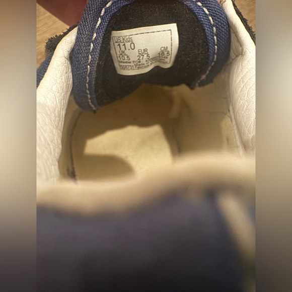 Toddler Vans. Size 11. - Picture 6 of 10